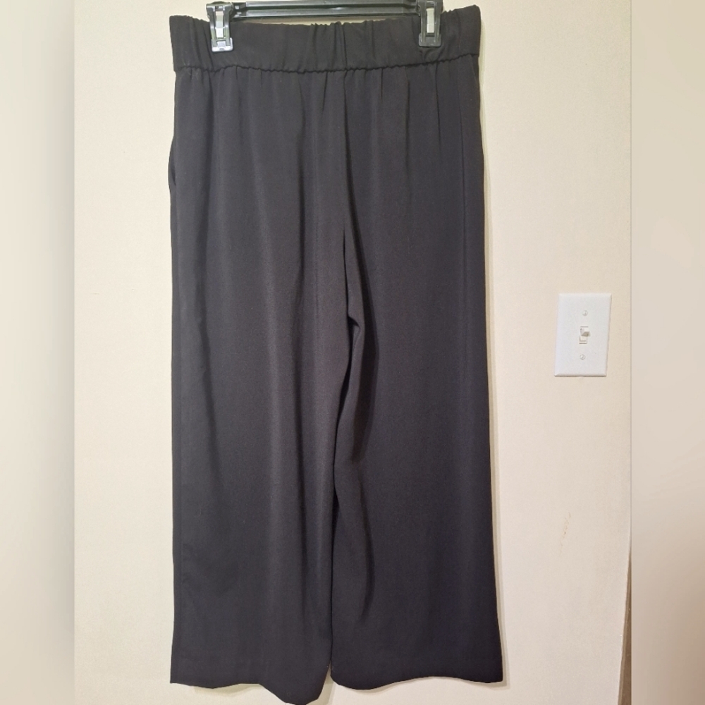 Zara TRF Black Faux Button Wide Leg Pull On Cropped Culotte Pants Size Medium - Picture 3 of 6